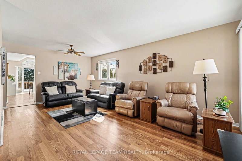 90 Moresby Dr, Kanata, K2M 2J6 | Image 3