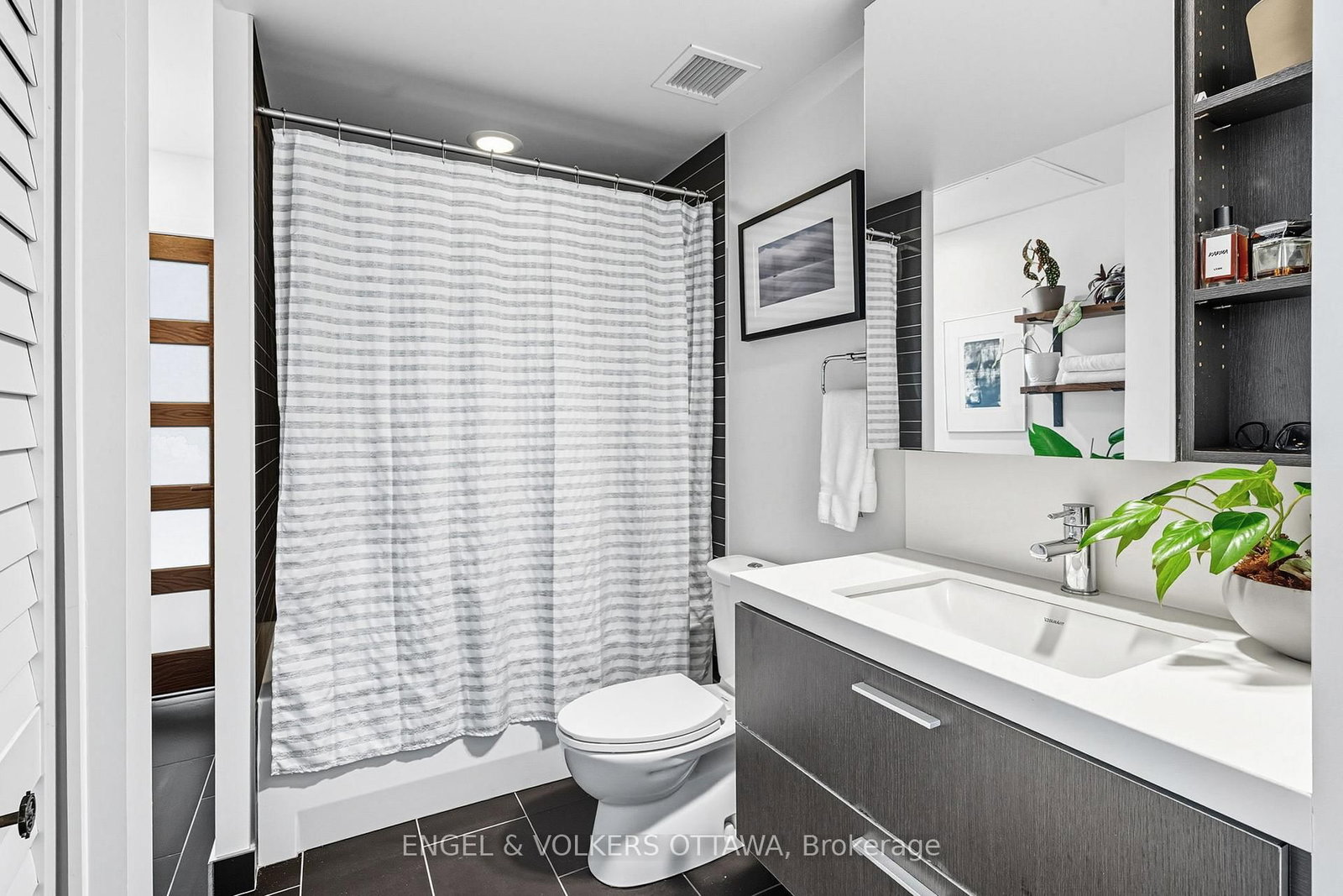 360 Mcleod Street, Unit 603 - Photo 14