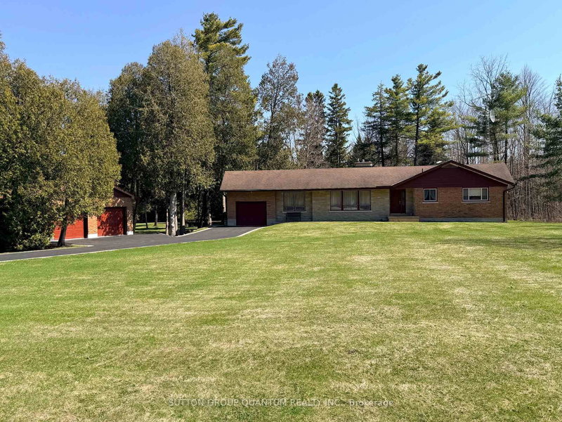 506 11th Concession Rd E, Hamilton, L8B 1J1 | Image 2