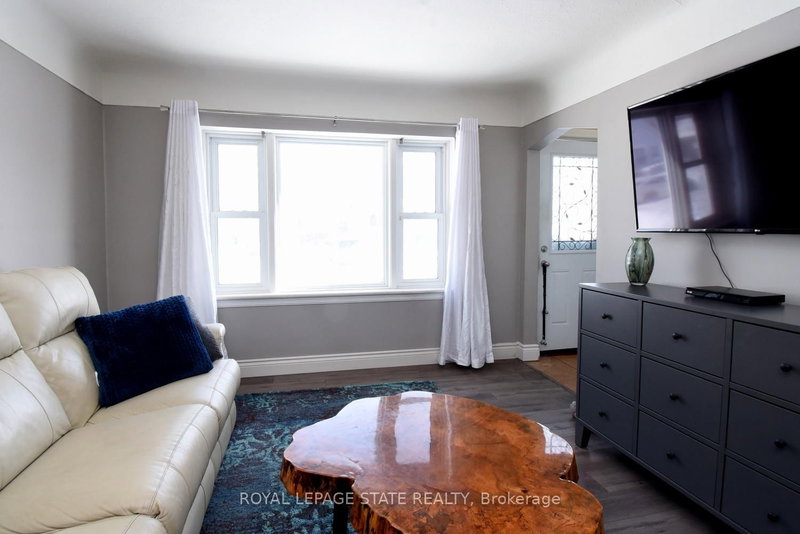 302 East 27th St, Hamilton, L8V 3G6 | Image 3