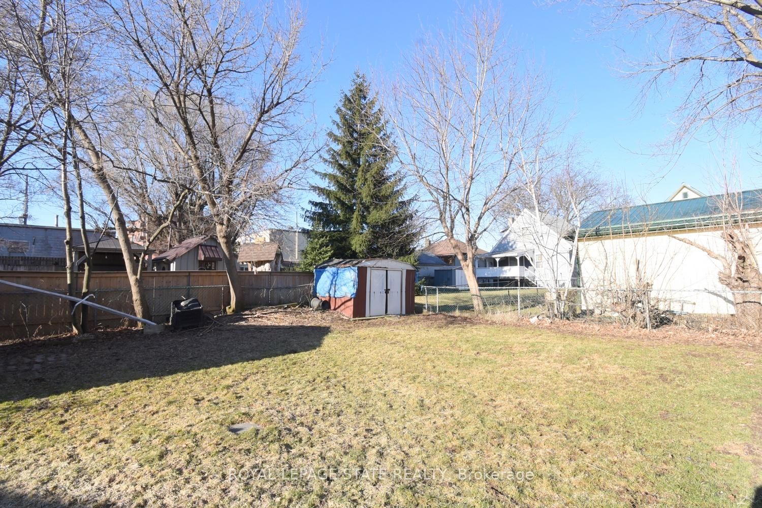 Detached House for sale at 302 East 27th Street, Hamilton, Ontario, L8V 3G6 - Eastmount - MLS: X12915314