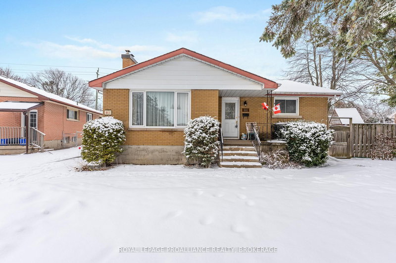 81 Robert Wallace Dr, Kingston, K7M 1X9 | Image 2