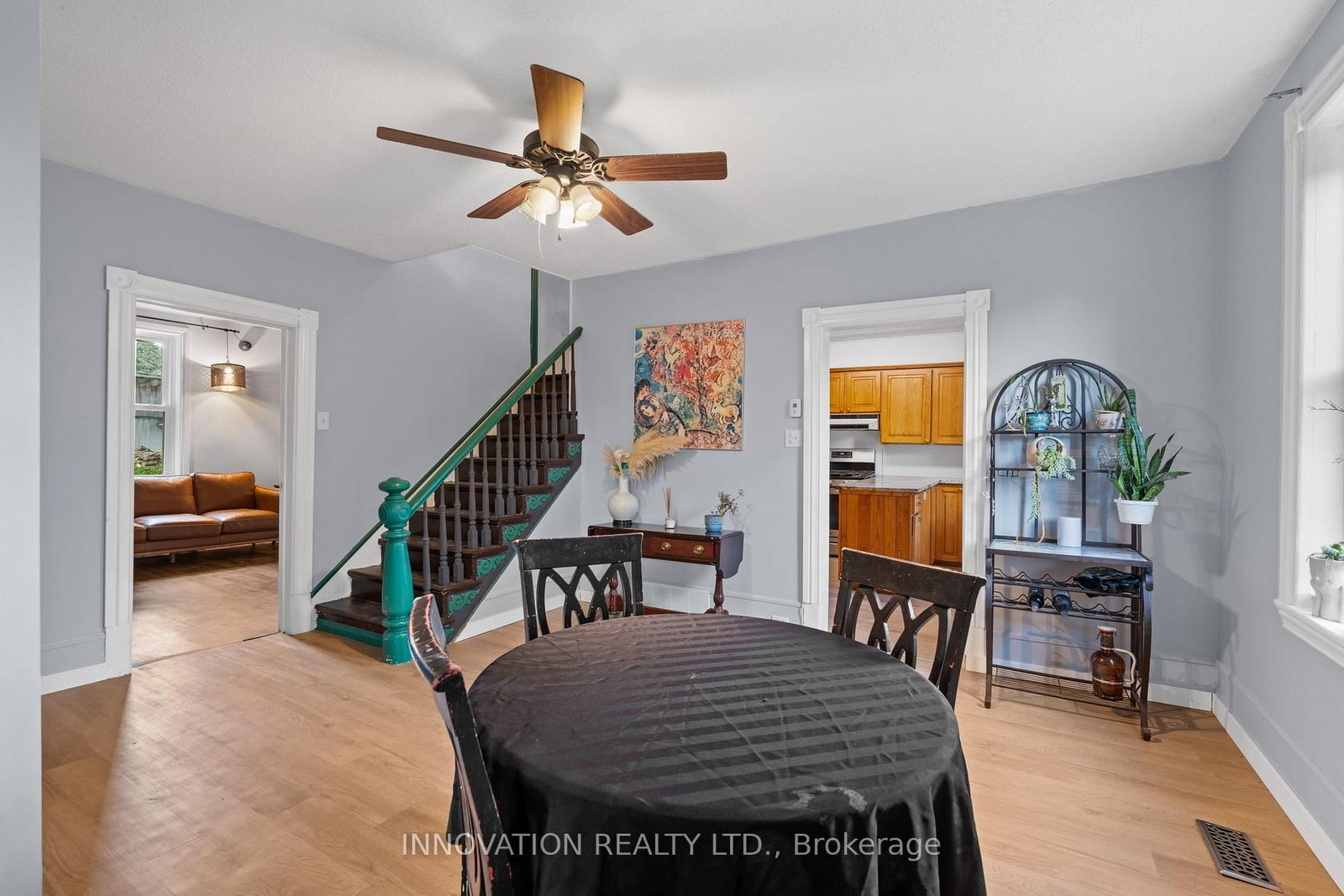 Listing Image 7