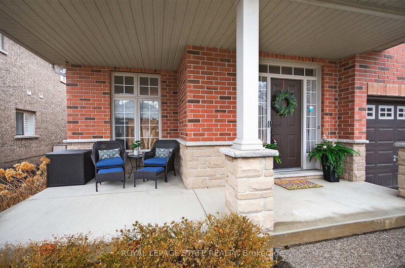 20 Gristmill Pl, Hamilton, L9G 5C9 | Image 2