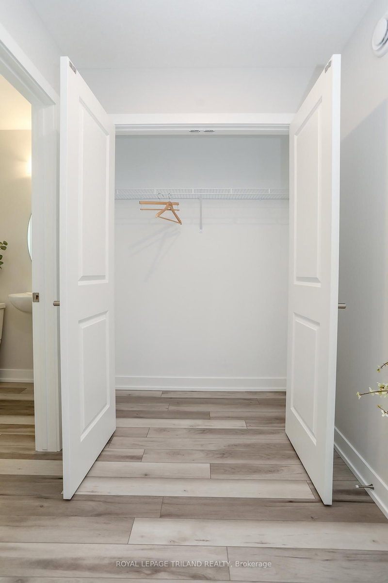 24 HARROW Lane, St. Thomas, N5R 0P3 | Image 3