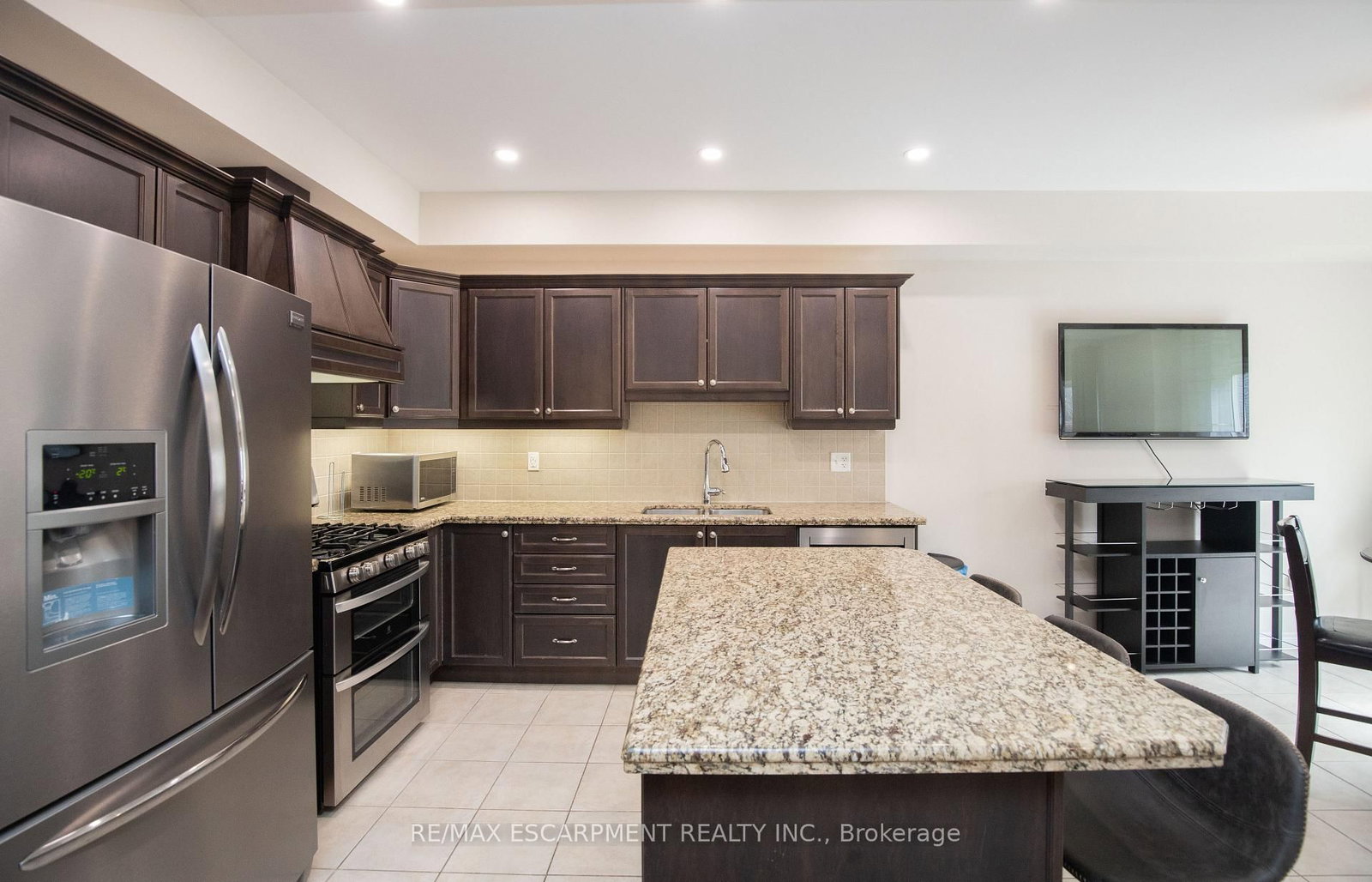 331 Stonehenge Drive - Photo 6