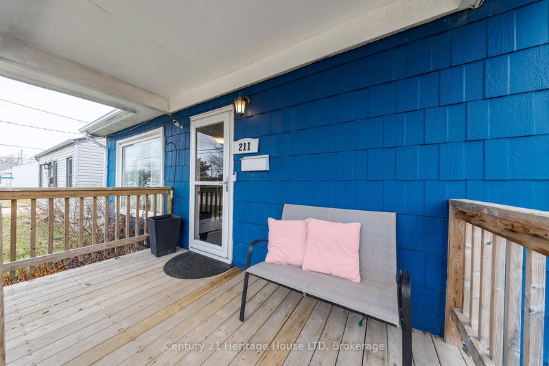 211 Grantham Ave, St. Catharines, L2M 4Z1 | Image 2