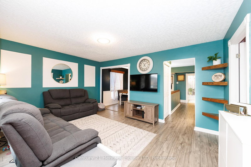 211 Grantham Ave, St. Catharines, L2M 4Z1 | Image 3