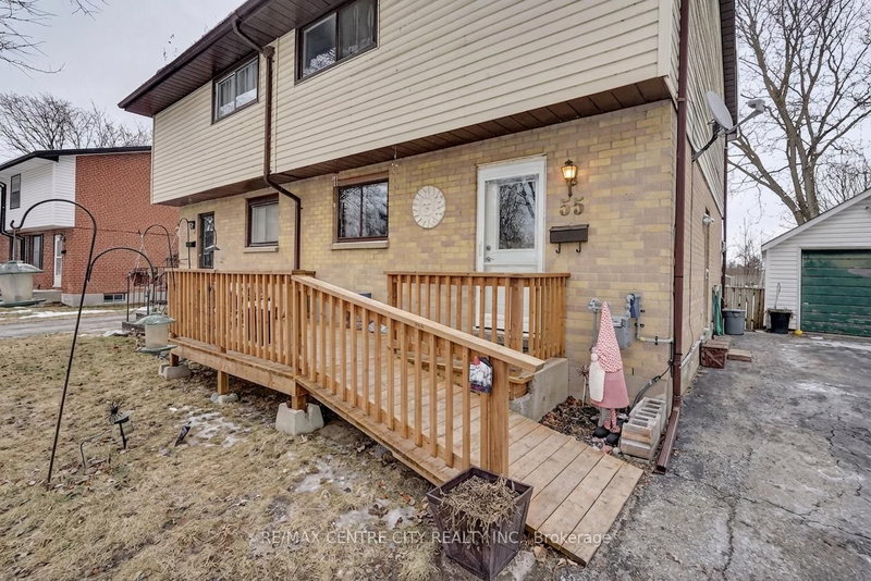 55 Mohegan Cres, London East, N5V 2X7 | Image 2