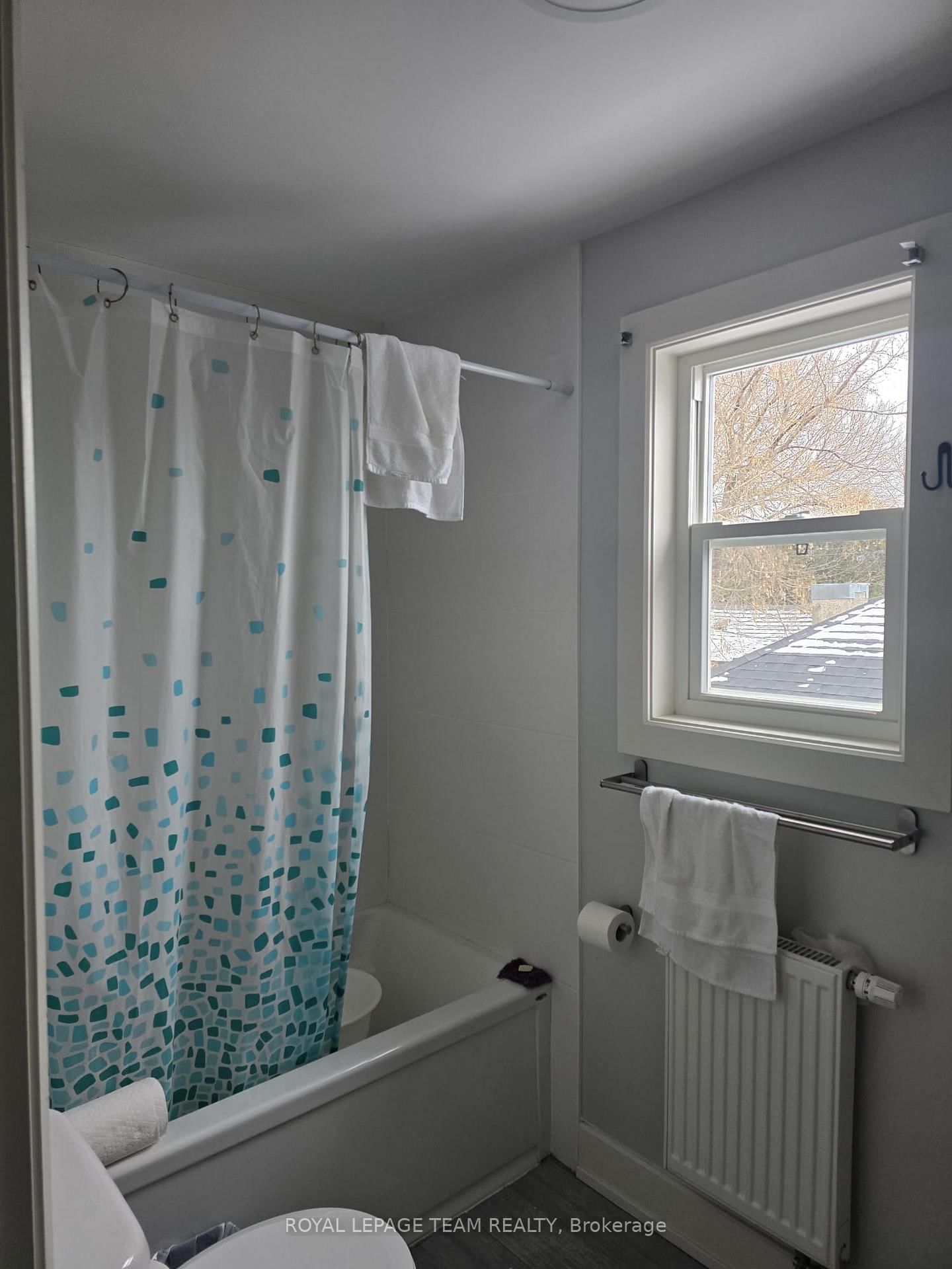 259 Montfort Street, Unit A - Photo 16