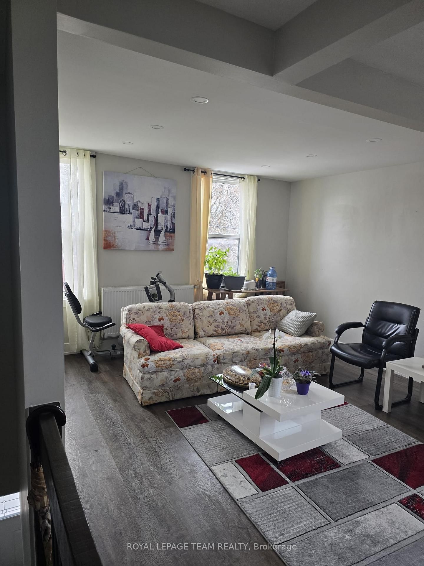 259 Montfort Street, Unit A - Photo 6