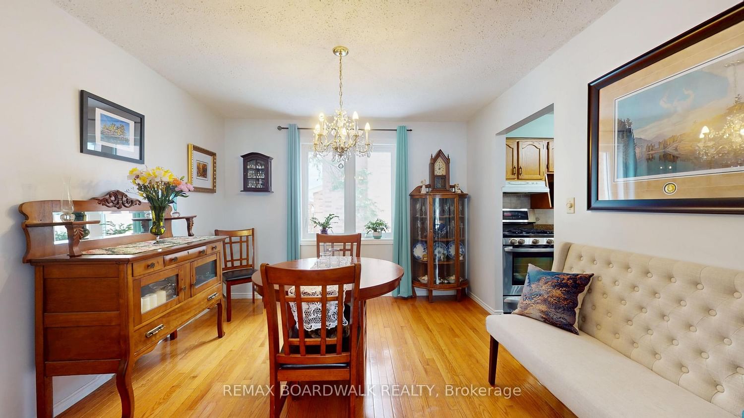 Listing Image 7