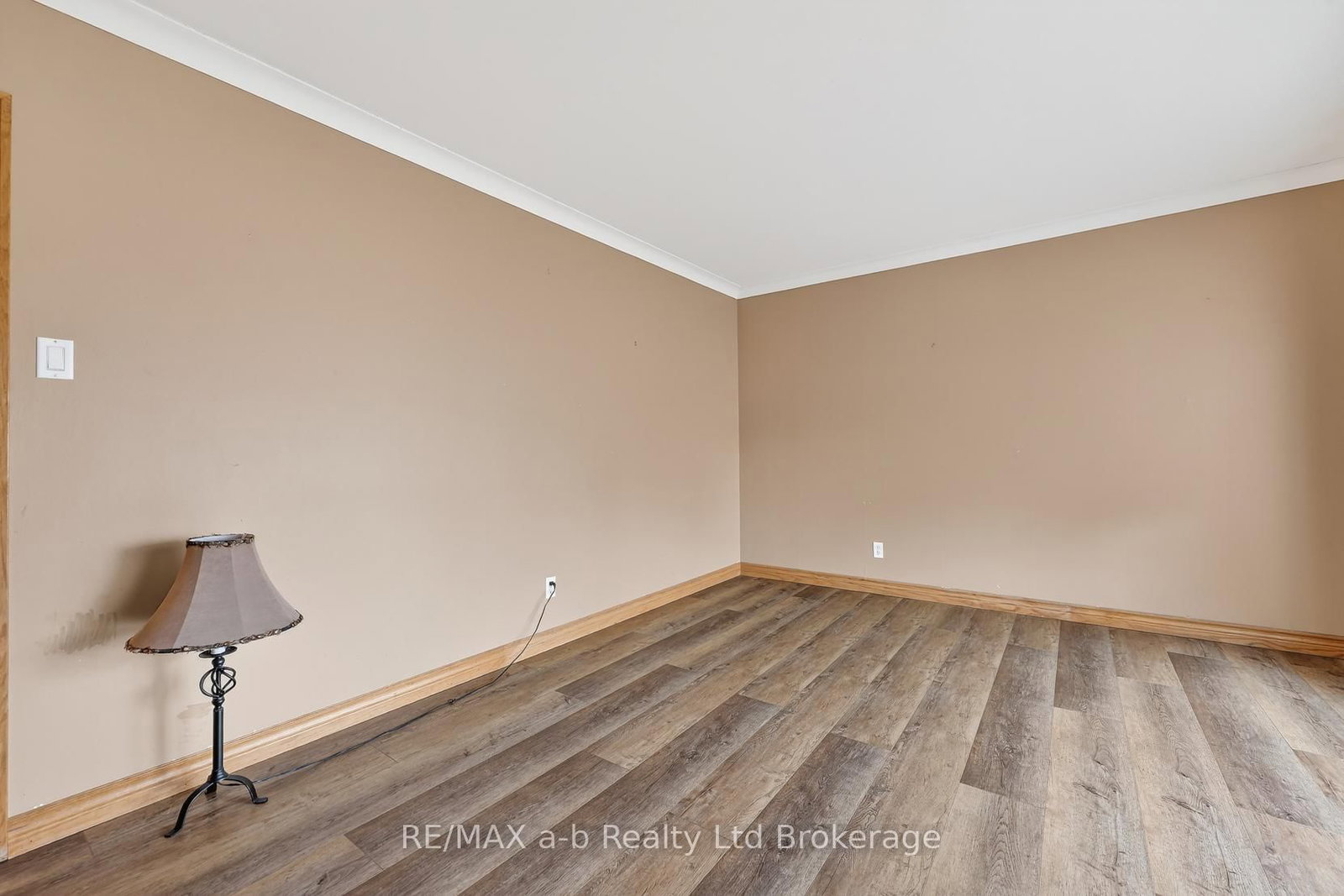 23 Glenn Avenue • Ingersoll, ON photo 15