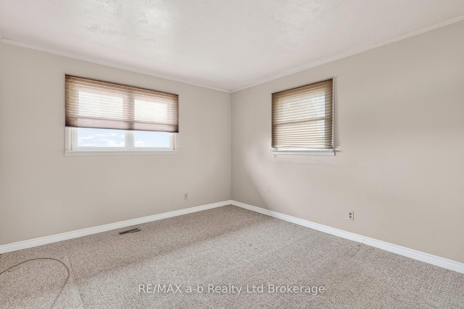 23 Glenn Avenue • Ingersoll, ON photo 25