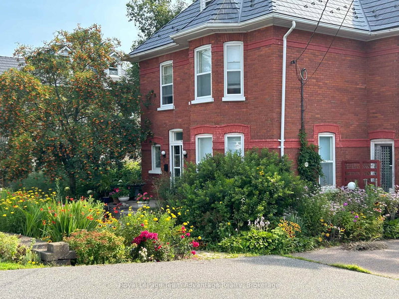 79 Gibson St, Parry Sound, P2A 1X4 | Image 2