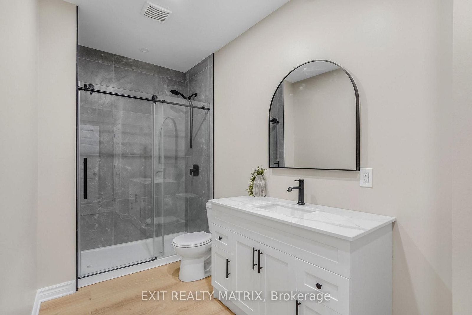 Detached House for sale at 403 CENTENAIRE Street, Russell, Ontario, K0A 1W0 - Embrun - MLS: X12916304