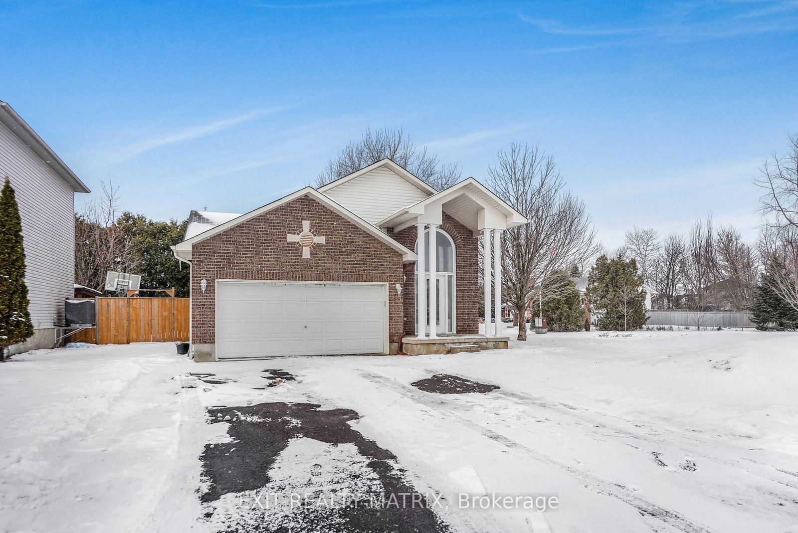 Detached House for sale at 403 CENTENAIRE Street, Russell, Ontario, K0A 1W0 - Embrun - MLS: X12916304