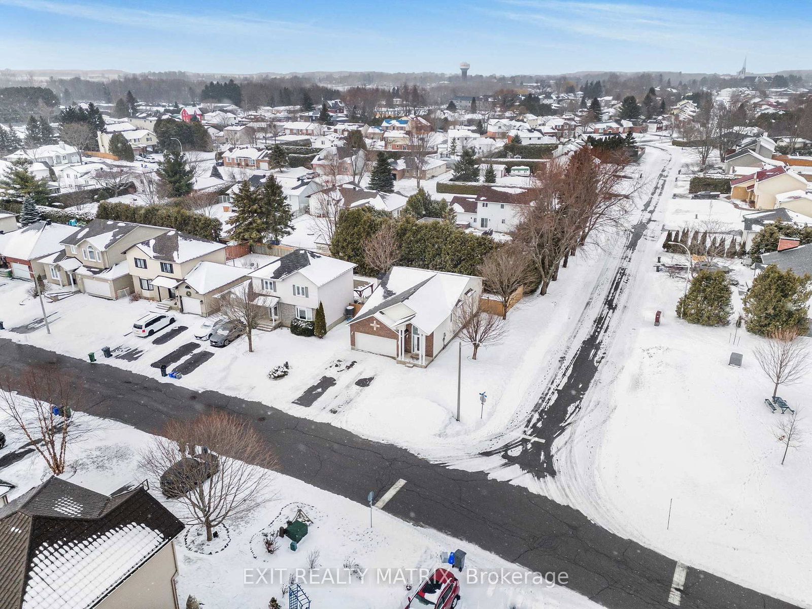 Detached House for sale at 403 CENTENAIRE Street, Russell, Ontario, K0A 1W0 - Embrun - MLS: X12916304