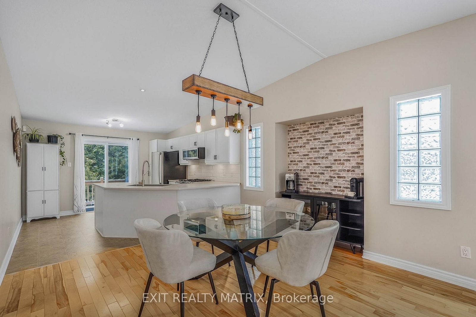 Detached House for sale at 403 CENTENAIRE Street, Russell, Ontario, K0A 1W0 - Embrun - MLS: X12916304