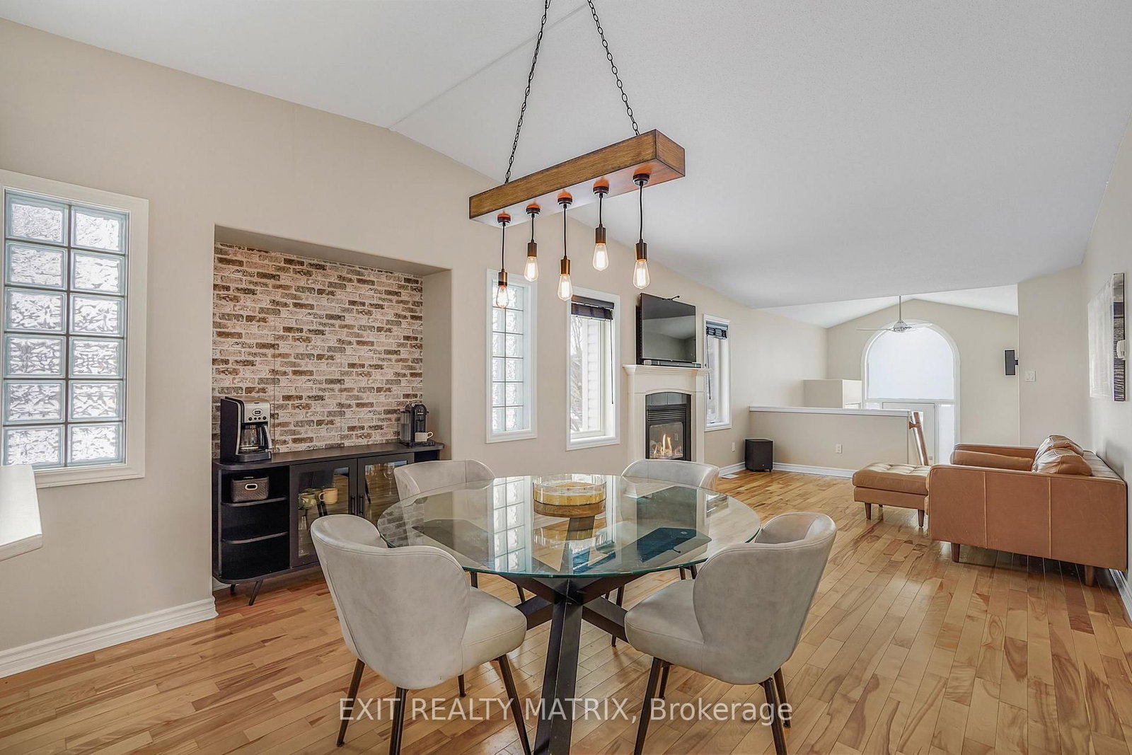 Detached House for sale at 403 CENTENAIRE Street, Russell, Ontario, K0A 1W0 - Embrun - MLS: X12916304