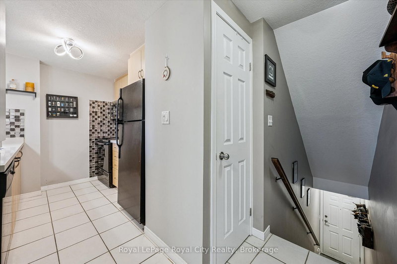 85 - 35 Mountford Dr, Guelph, N1E 0G6 | Image 3