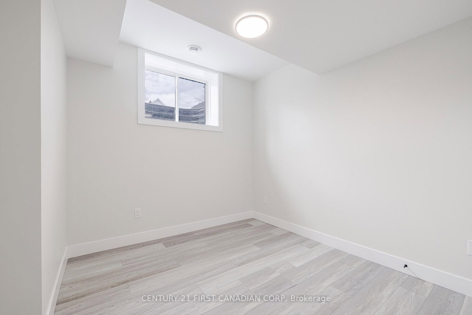 109 Ross Street • St. Thomas, ON photo 34