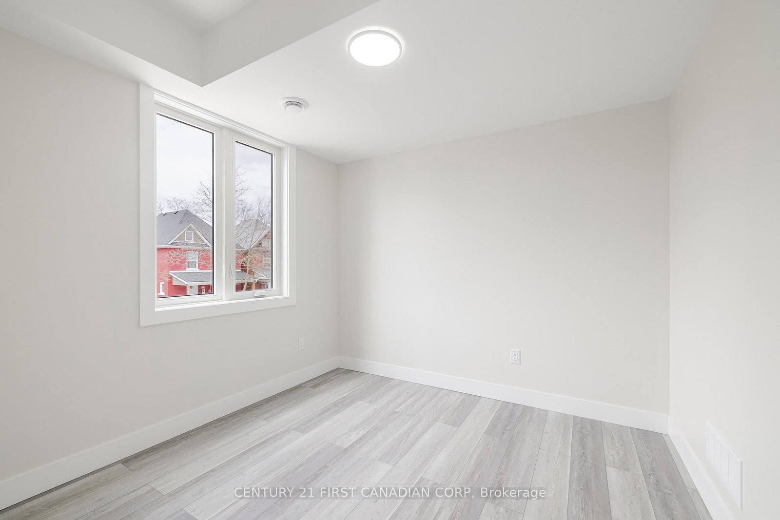 109 Ross Street • St. Thomas, ON photo 39