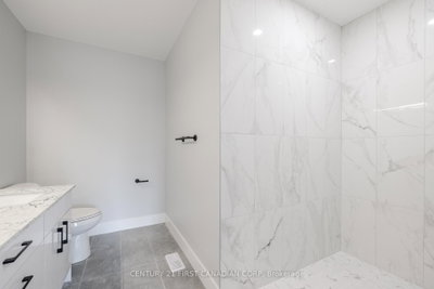109 Ross Street • St. Thomas, ON photo 9