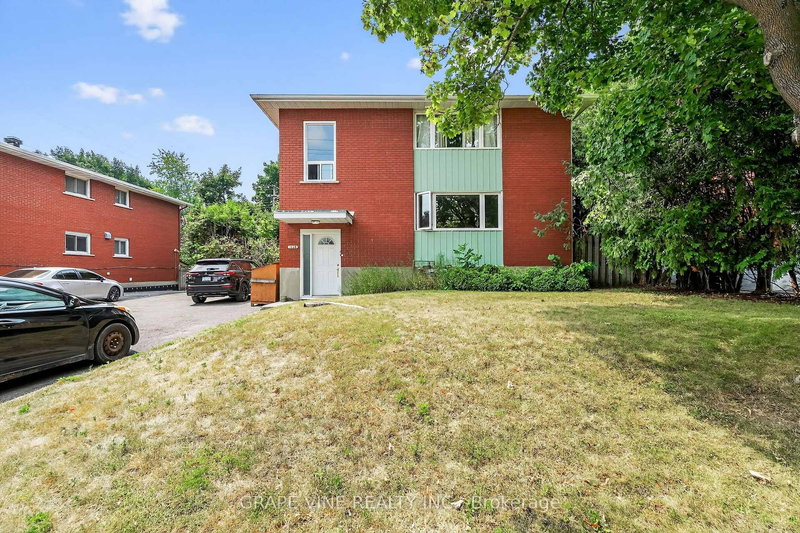 1098 Clyde Ave, Ottawa, K2C 1Y2 | Image 2