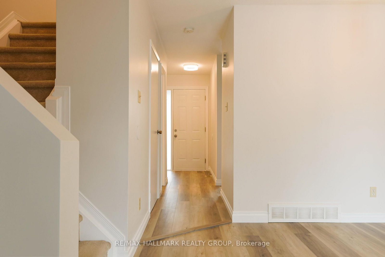 2624 Pimlico Crescent, Unit 122 - Photo 2