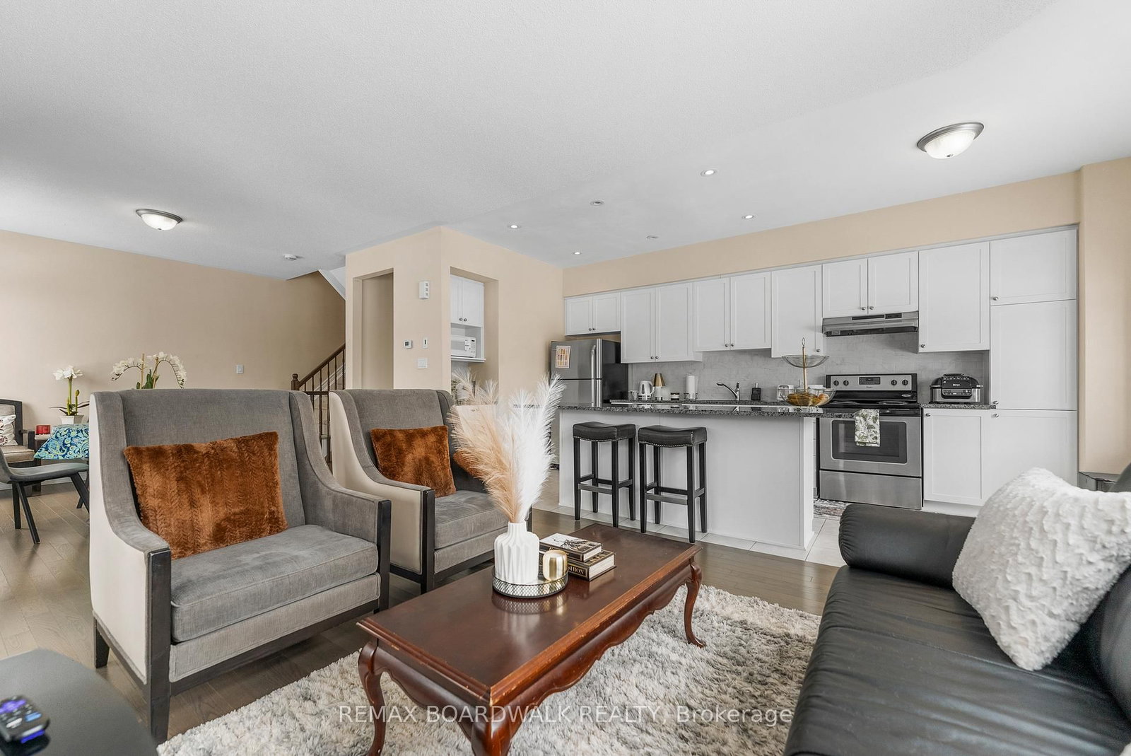 Townhouse for sale at 135 Wild Senna Way, Ottawa, Ontario, K2J 5Z7 - Barrhaven - Longfields - MLS: X12917244