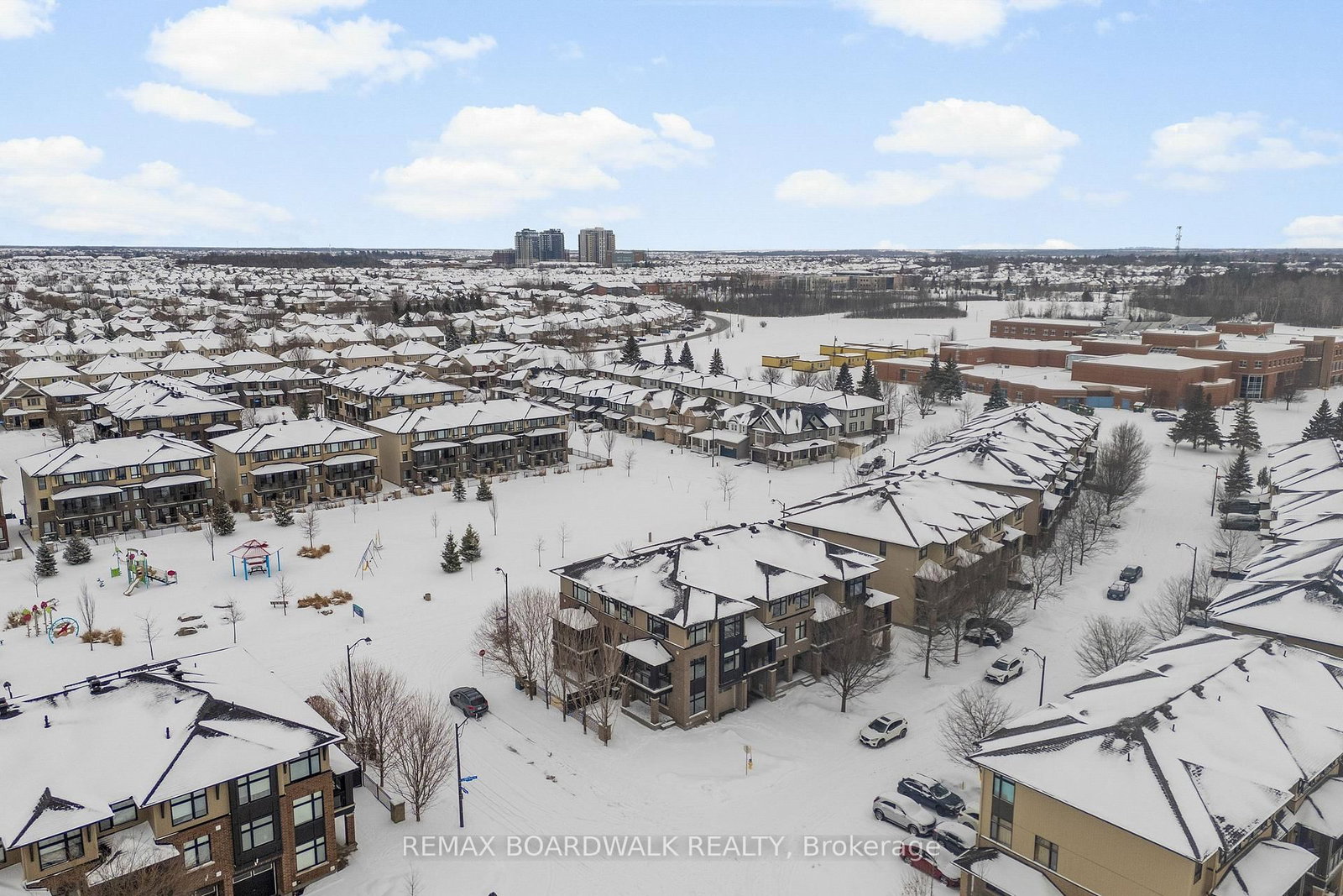 Townhouse for sale at 135 Wild Senna Way, Ottawa, Ontario, K2J 5Z7 - Barrhaven - Longfields - MLS: X12917244