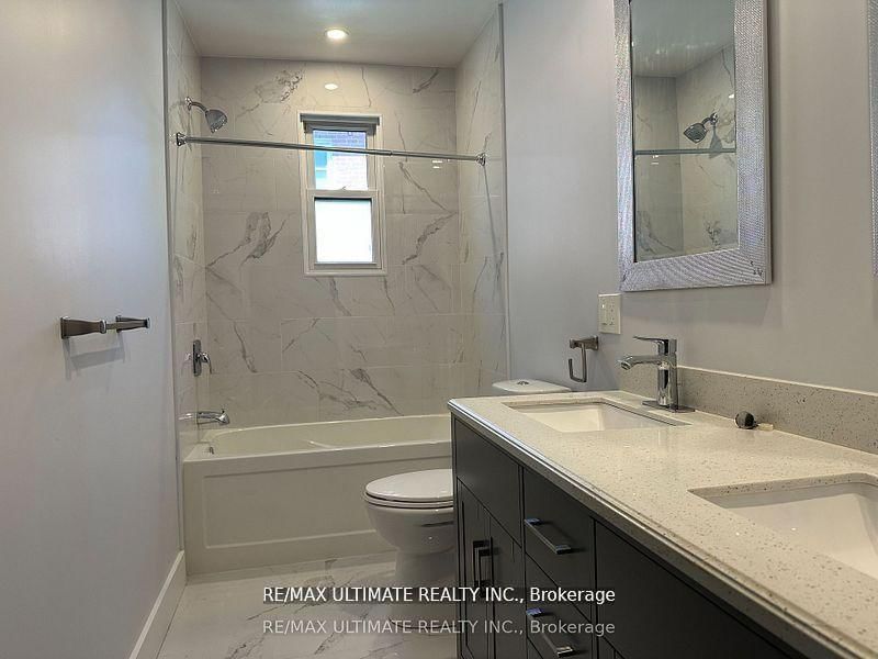 Detached House for sale at 10 Columbia Street, St. Catharines, Ontario, L2R 5H6 - Downtown - MLS: X12917274