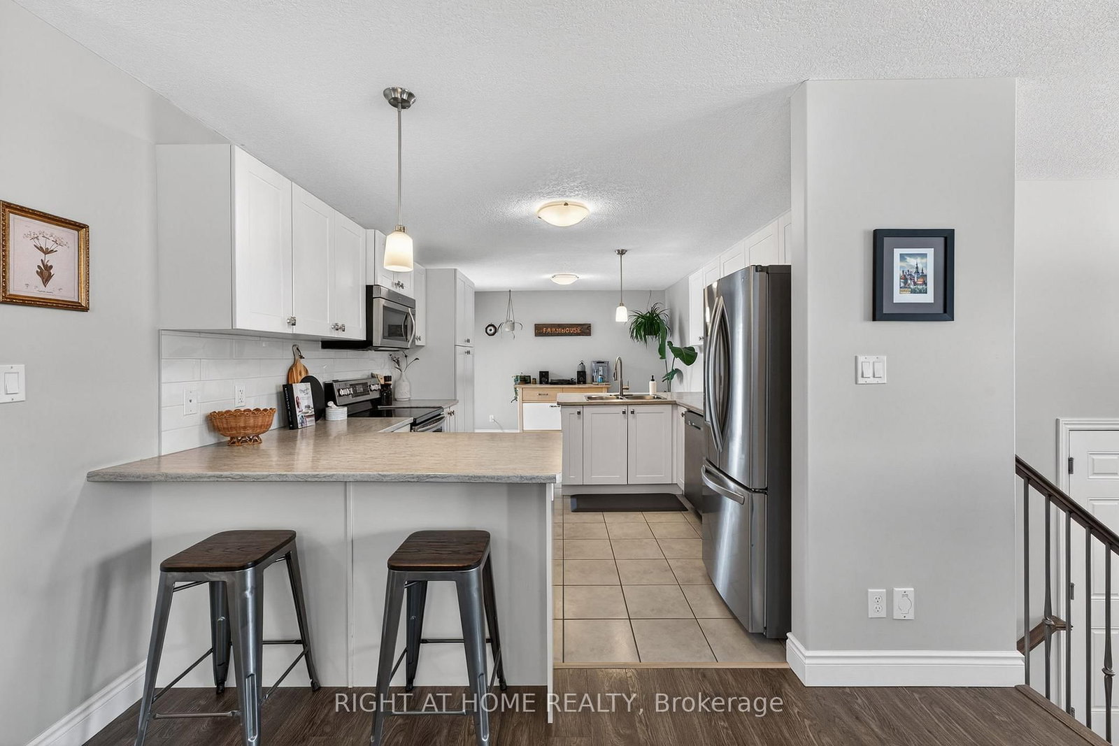 Detached House for sale at 48 Freedom Crescent, Quinte West, Ontario, K8V 0C2 - Sidney Ward - MLS: X12917536