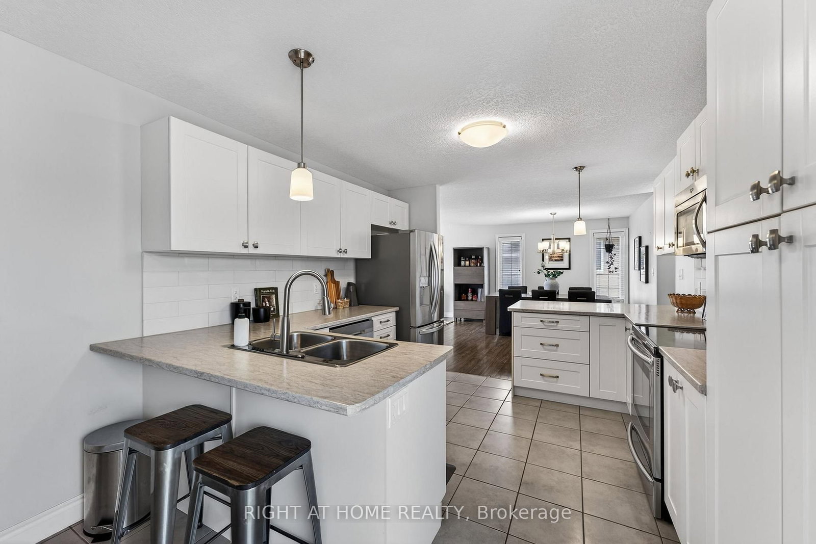 Detached House for sale at 48 Freedom Crescent, Quinte West, Ontario, K8V 0C2 - Sidney Ward - MLS: X12917536