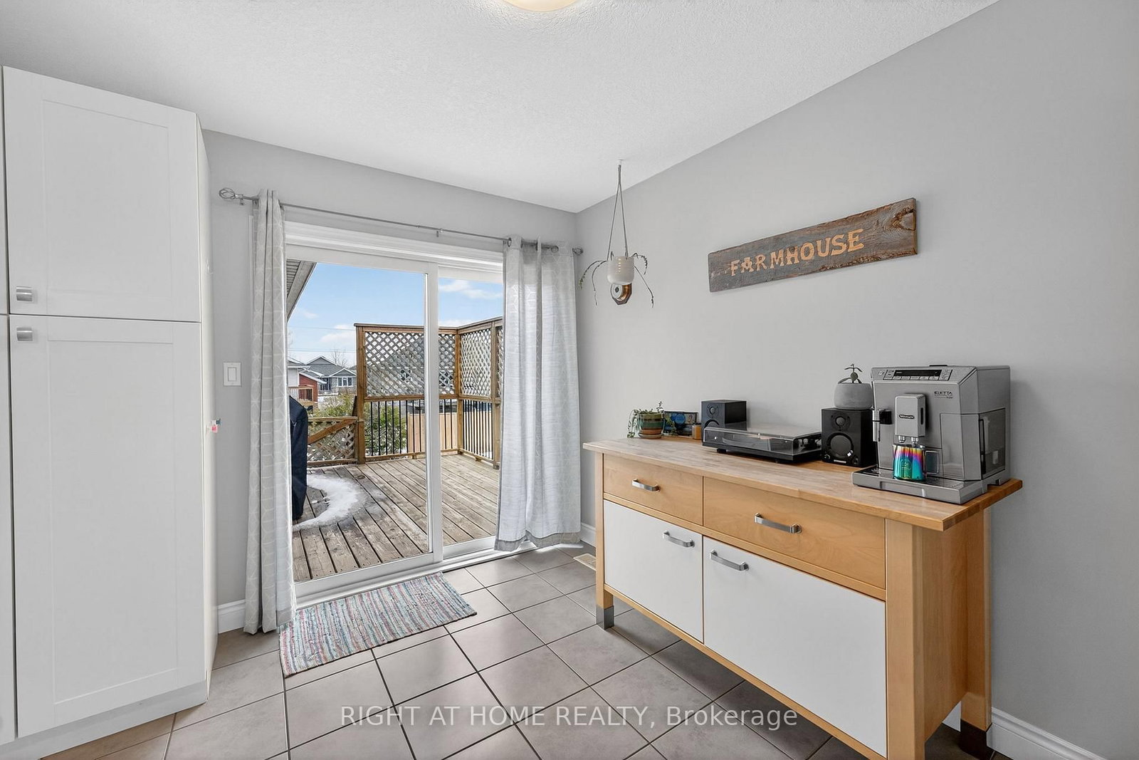 Detached House for sale at 48 Freedom Crescent, Quinte West, Ontario, K8V 0C2 - Sidney Ward - MLS: X12917536