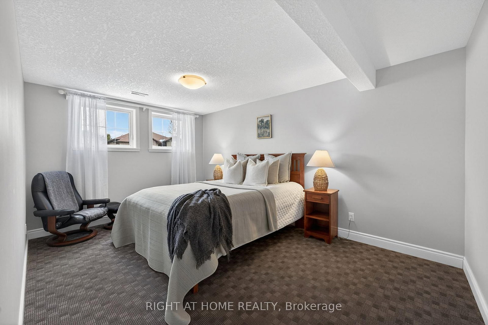 Detached House for sale at 48 Freedom Crescent, Quinte West, Ontario, K8V 0C2 - Sidney Ward - MLS: X12917536