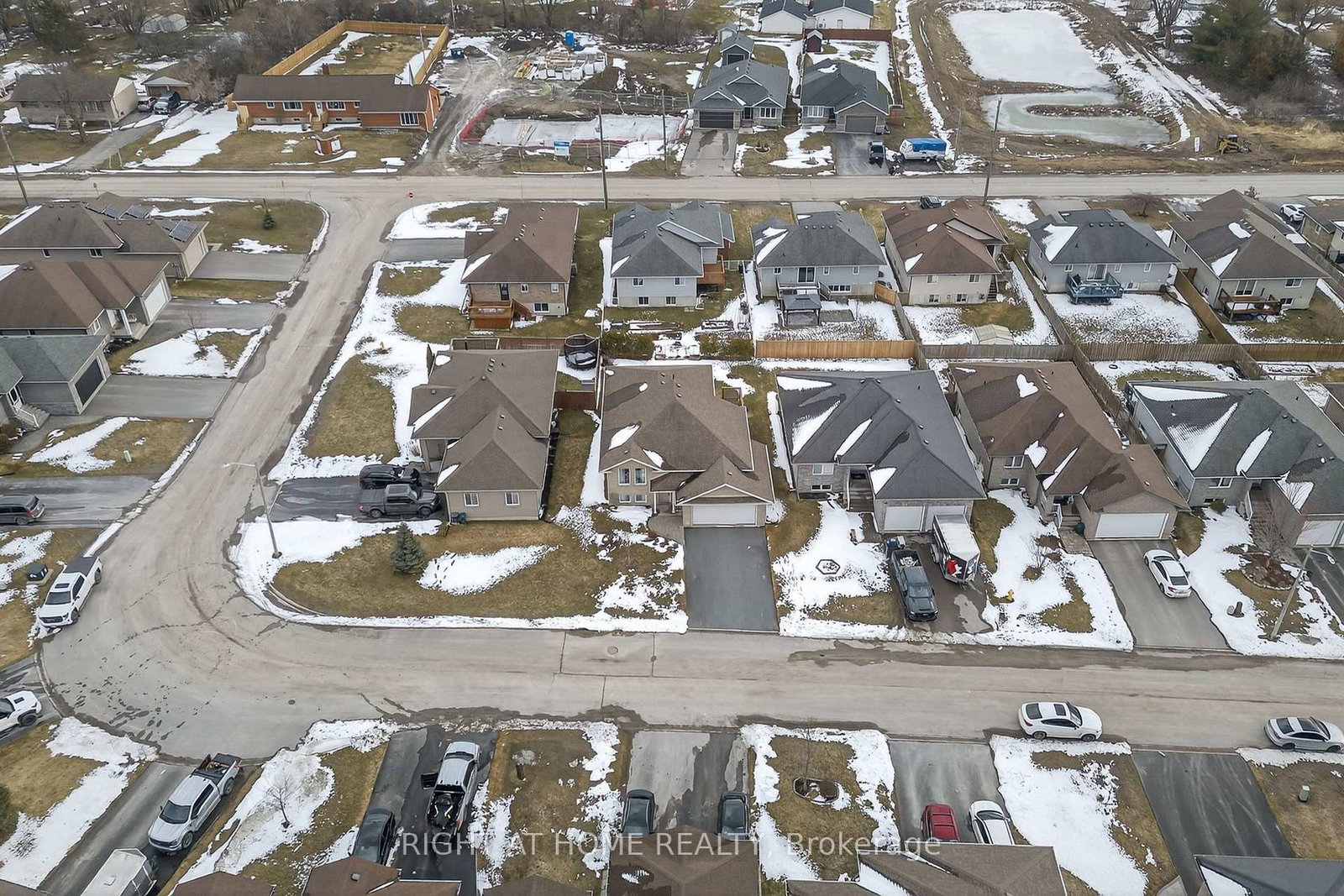 Detached House for sale at 48 Freedom Crescent, Quinte West, Ontario, K8V 0C2 - Sidney Ward - MLS: X12917536