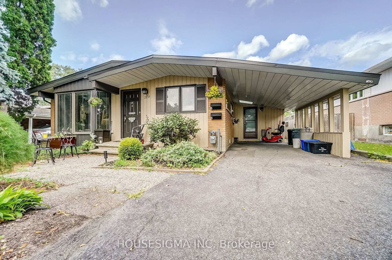 2335 Harding Rd, Ottawa, K1G 3B7 | Image 2