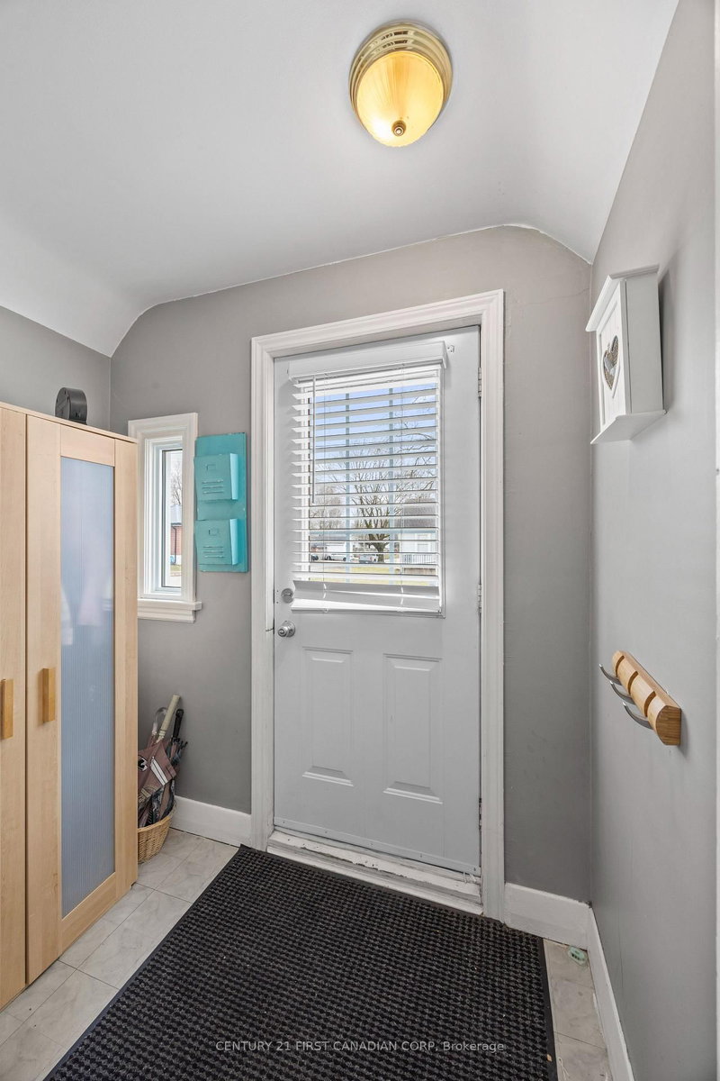 24 Terrence St, London East, N5Z 1C1 | Image 3