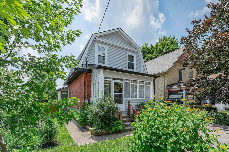 home for sale on 137 Perth Street