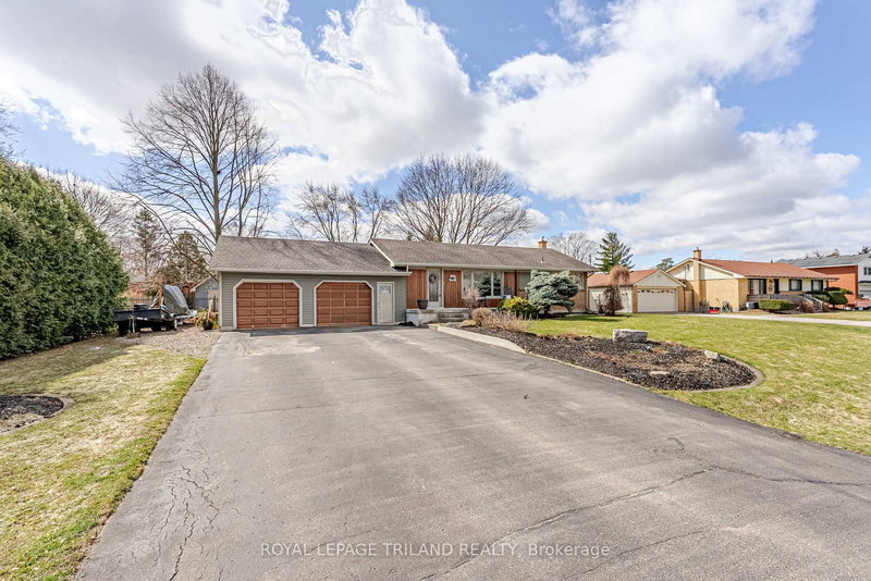 231 Thames Cres, Thames Centre, N0L 1G0 | Image 2