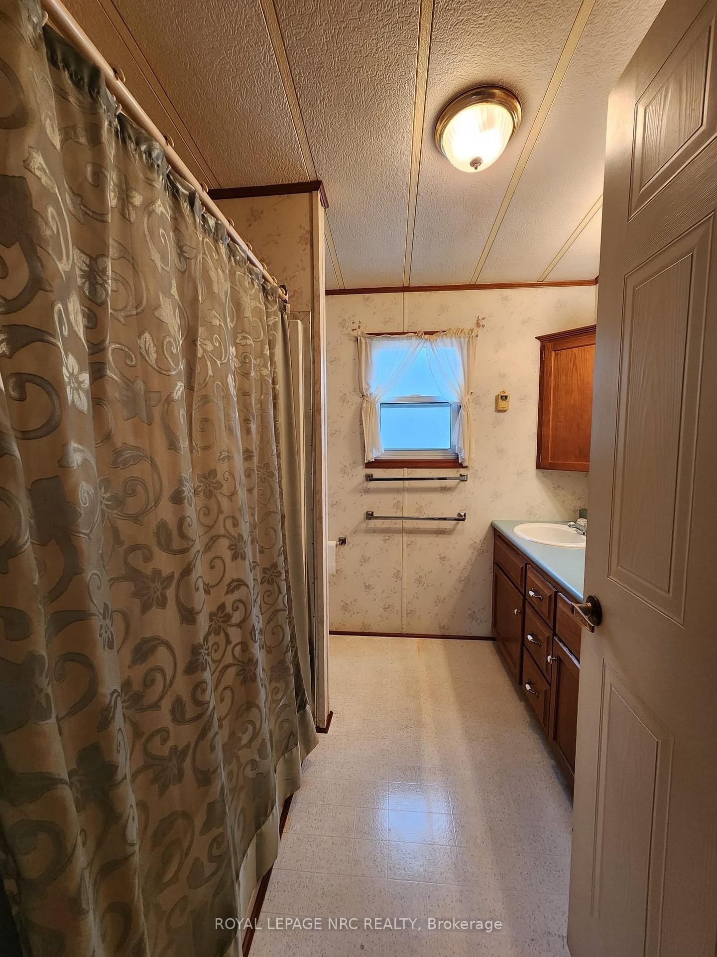 3033 Townline Road, Unit 233 - Photo 16