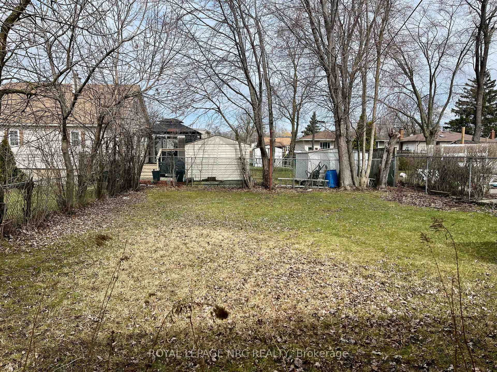 Listing Image 5