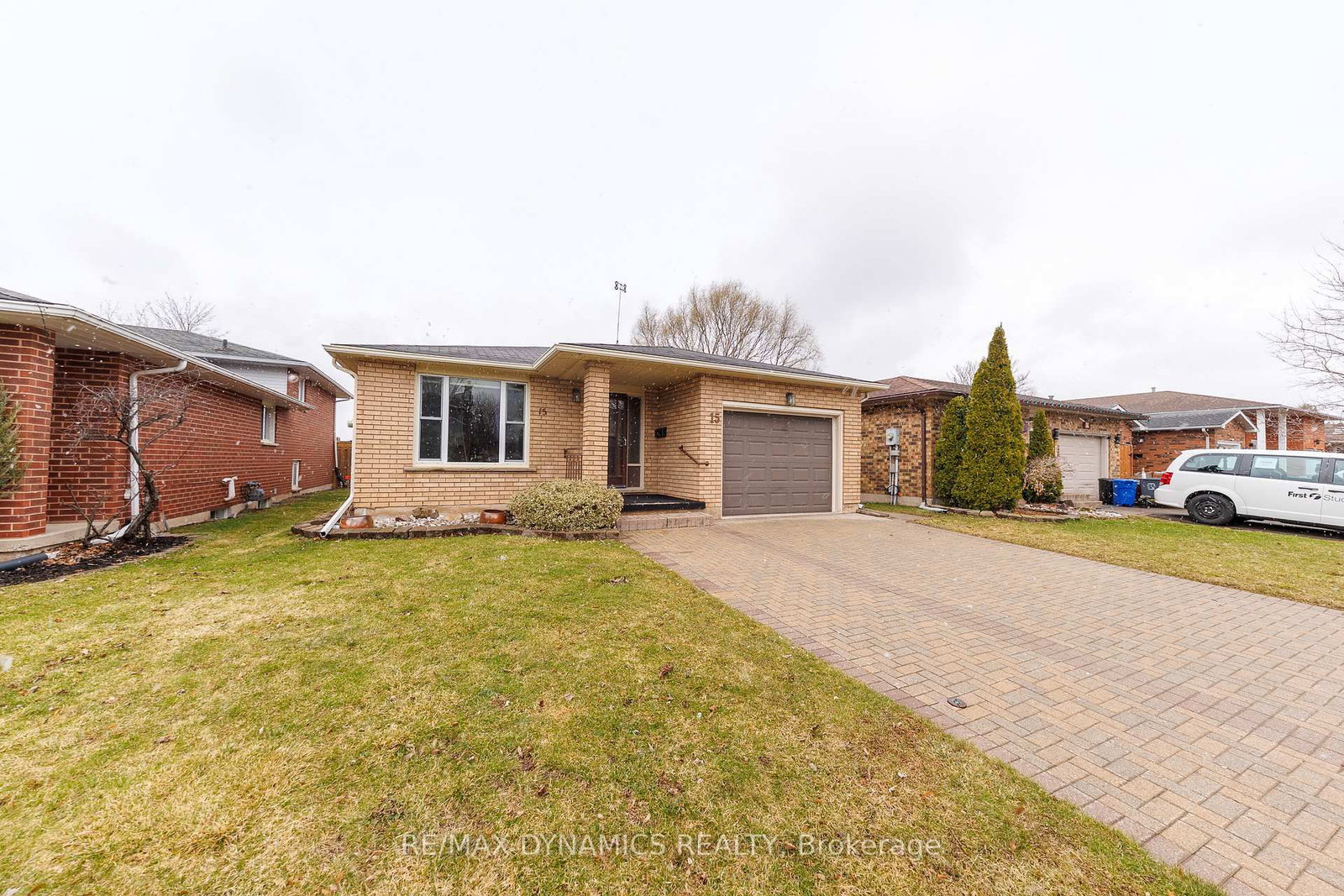 Detached House for sale at 15 Rollins Drive, Welland, Ontario, L3C 6Z7 - N. Welland - MLS: X12918494