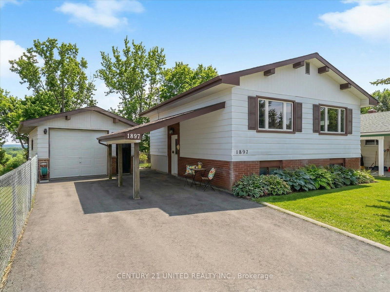 home for sale on 1897 Stewartcroft Crescent