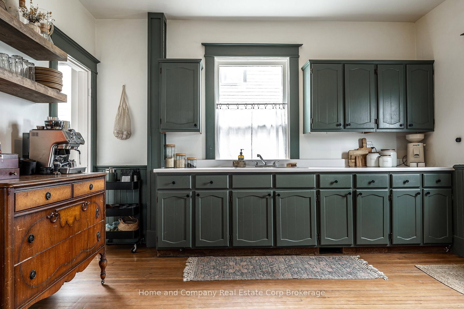 211 Queen Street W - Photo 11