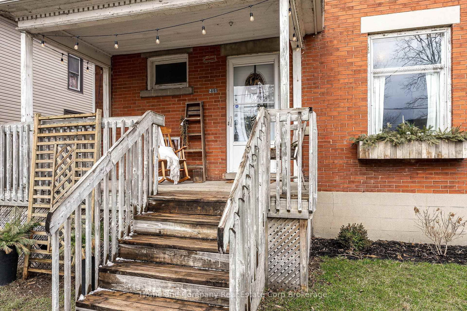 211 Queen Street W - Photo 29