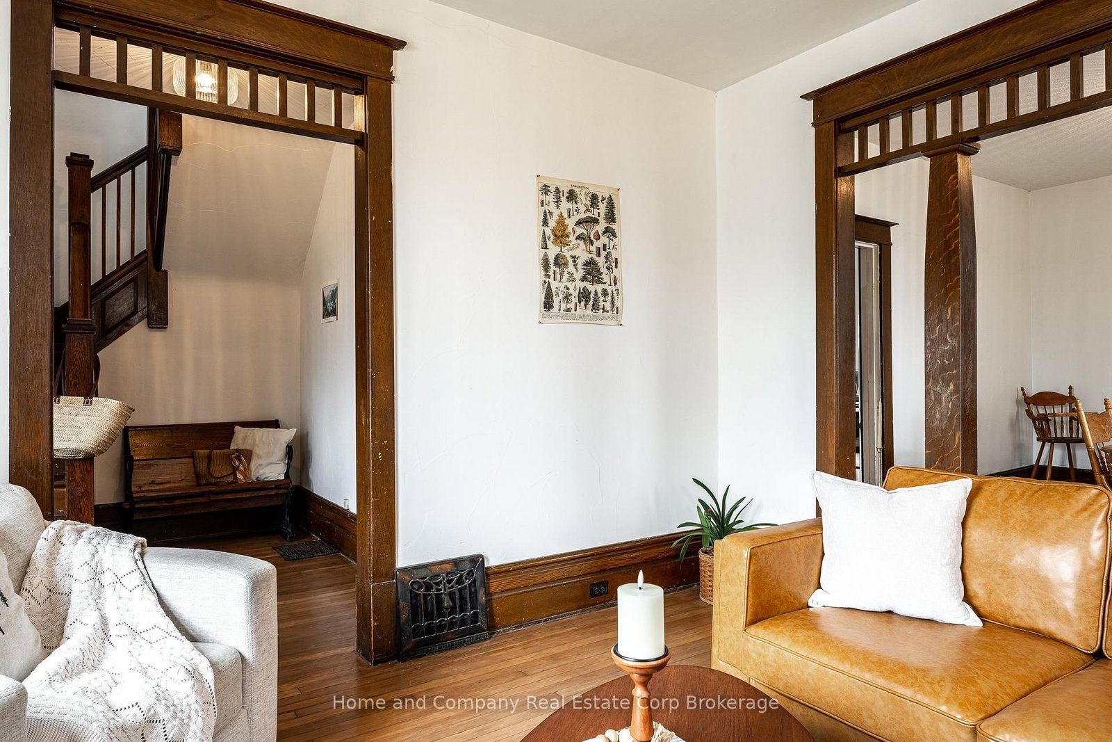 211 Queen Street W - Photo 5