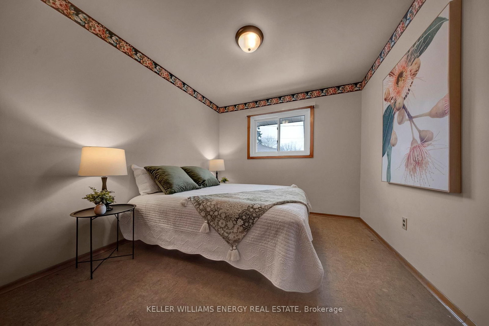 Detached House for sale at 855 Timothy Street, Peterborough, Ontario, K9H 6H5 - Northcrest Ward 5 - MLS: X12919050